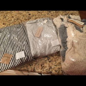 Donni wonder capes and knit diagonal scarf